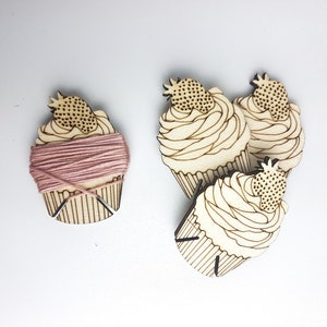 Bobbin, floss organizer, embroidery thread organizer cupcake shaped image 5