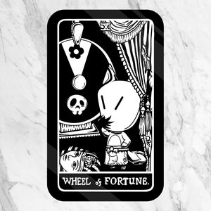 Puede incluir: Ilustración de carta de tarot en blanco y negro con un personaje de dibujos animados con una calavera y una rueda de la fortuna. La carta dice "WHEEL of FORTUNE."