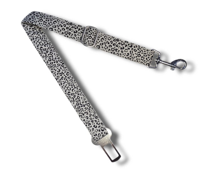 Dog seatbelt - silver leopard print