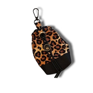 Leoparden Print Leckerlibeutel hund mit Pootaschenfach und Kordelzug Öffnung/Verschluss