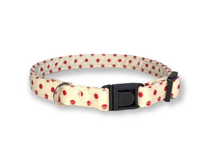 Cat collar polka dot print