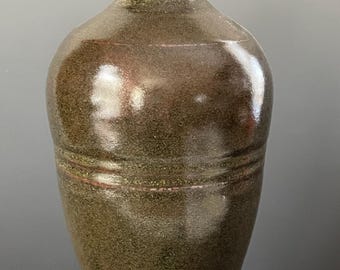 Handgegooide sakepot: theestofglazuur-steengoed, 3 kopjes