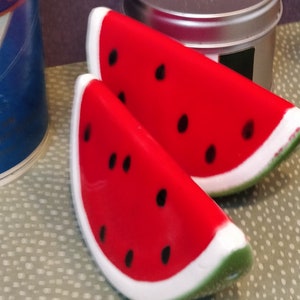 Fruity spice shakers