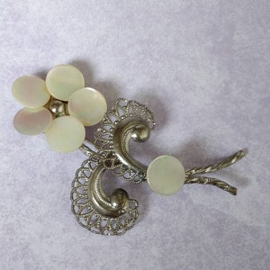 Wallflower !!! nostalgic pin with real mother of pearl