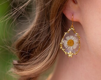 Daisy Gold Floral Teardrop Real Pressed Flower Earrings