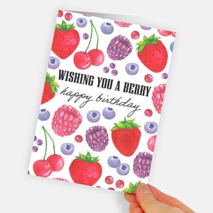 Cartão de semente de frutas vermelhas para plantar feliz aniversário. Cartão de felicitações de frutas silvestres com trocadilho. Aquarela morango mirtilo framboesa cereja