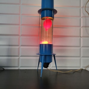 Super rare old vintage 1990y. Soviet scarlet collectible lava lamp space rocket style lamp decor lamp lamp gift red lava blue lamp image 5