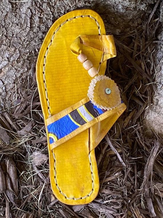 Yellow sandals cheap size 8