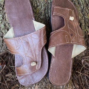 TRADITIONAL Men’s Size 6 Malian Brown Sandals