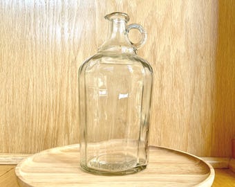 RARE pot à sirop/bouteille/pichet vintage en verre soufflé à la main transparent estampé : un litre de côté et 9 en bas - 16 litre nervurés