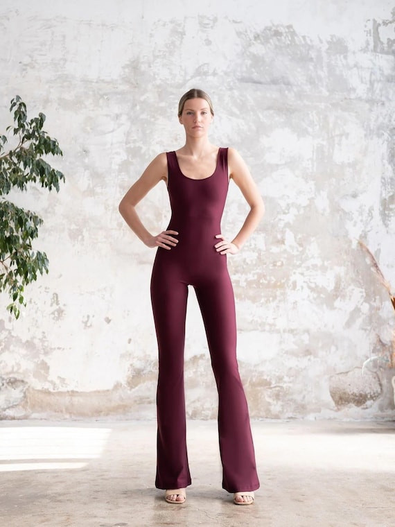 Low Back Ruched Scrunch V Open Back Flared Leg Yoga Gym Jumpsuit