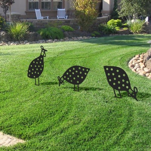 Guinea Fowl Chicken Metal Art: Rustic Garden Decor