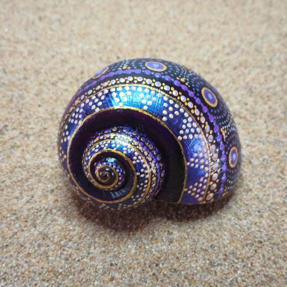 Shades of Blue & Brown Snail Shell Iridescent Beads Stretchy