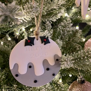 Christmas pudding accessories