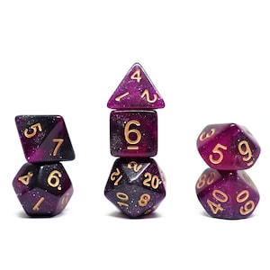 Midnight Desire | Dados Dark Purple Galaxy Star Galaxy Nebula Glitter Dice Mesa Dungeons and Dragons Critical Role Presentes para Geeks Gamers