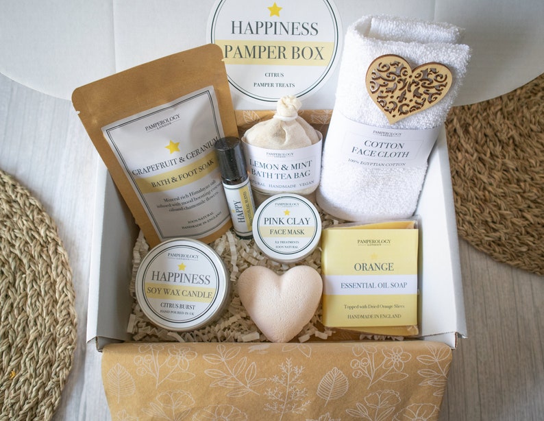 Luxury Happiness Pamper Gift Box Aromatherapy Pamper Box Birthday Gift Self Care Gift Thank You Gift Essential Oils Bath Bomb