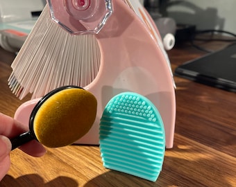 Blending Brush cleaning tool