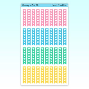 Puede incluir: Una hoja de listas de verificaci&oacute;n de coraz&oacute;n coloridas. Las listas de verificaci&oacute;n son de color rosa, azul, verde y amarillo, cada una con iconos de coraz&oacute;n blancos. La parte superior de la hoja tiene el texto "Planning a Rosie Life" y "Heart Checklists".