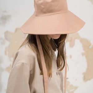 Linen sun hat / Linen hat with straps / Summer panama hat / Wide brim hat image 2