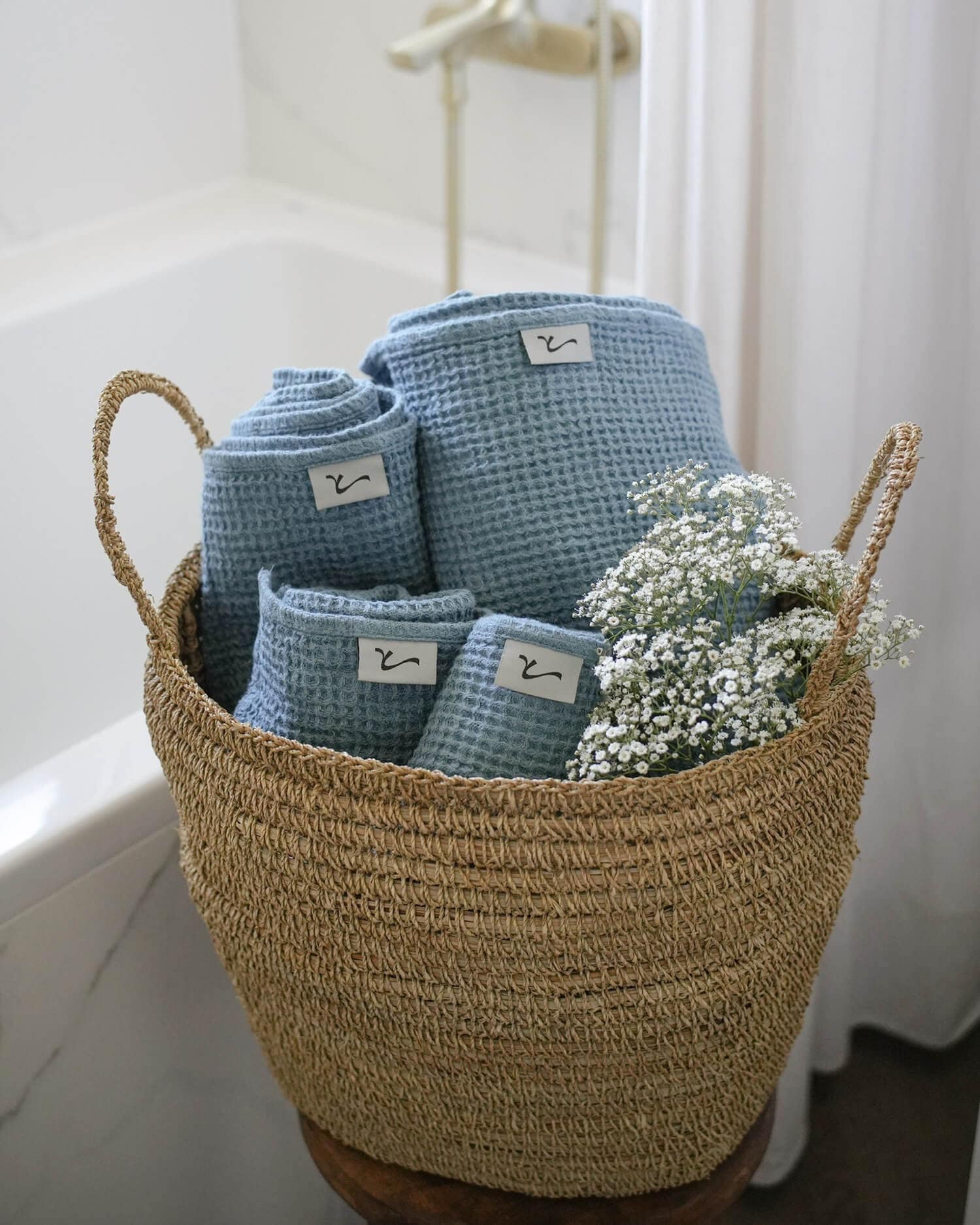 Linen Waffle Bath towels / Soft Body Towels in various sizes and colors / Highly absorbent and hypoallergenic Bath towels / Gifts