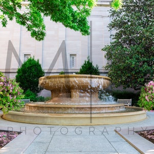 Fontaine de 3 pierres, superbe fontaine de jardin luxuriante, toiles de fond numériques, superpositions de jardin de haute qualité, composites, toile de fond de fontaine en pierre, jardin luxuriant
