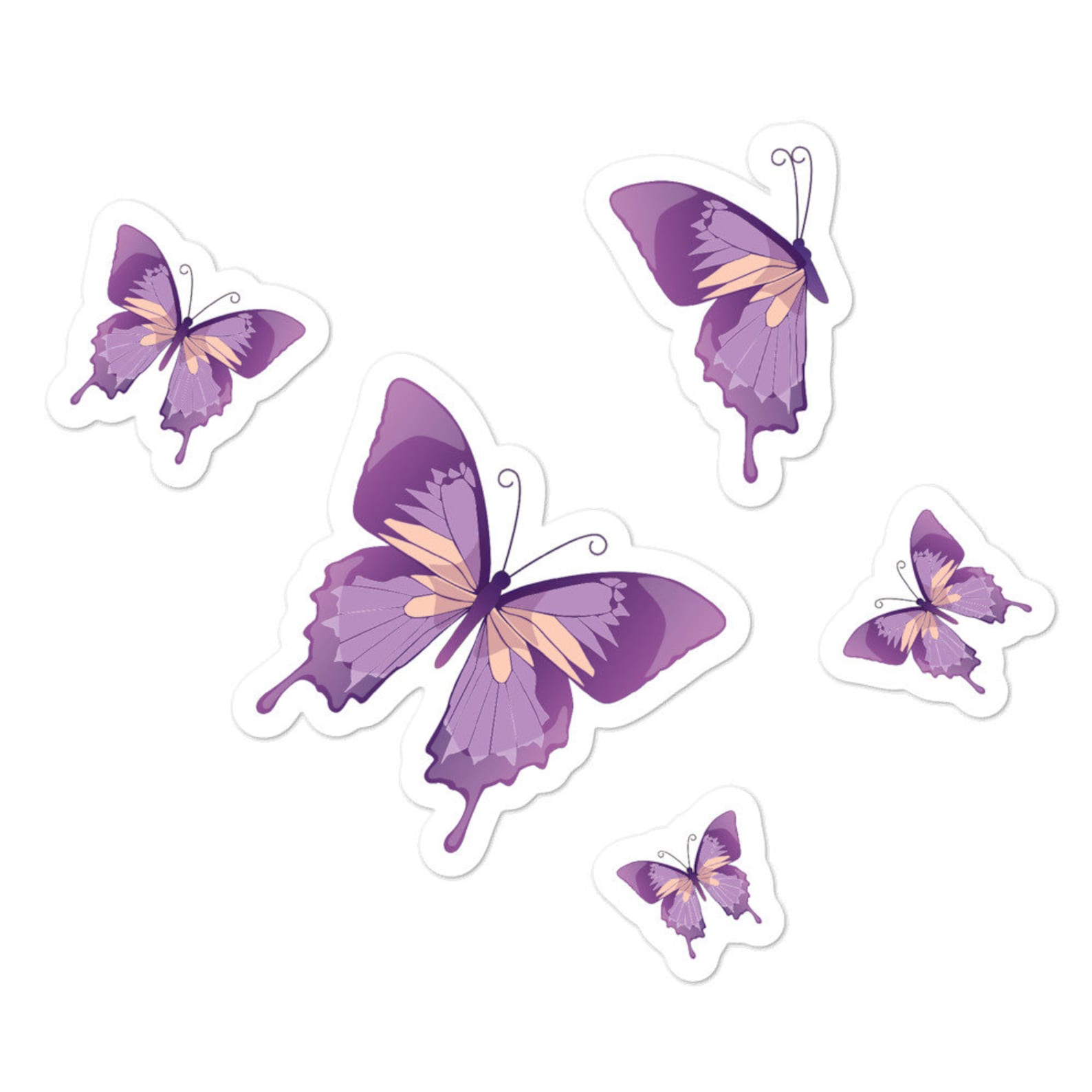 Фиолетовые бабочки на белом фоне