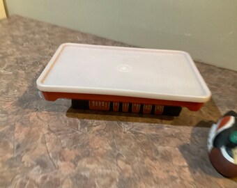 Tupperware vleesmarinade, hotdogspek, koudgesneden schaal, 1292 paprikarood
