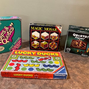 Diset International Magic Mosaic Puzzle, o Quarto! Viaggi, gioco Lucky Ducks Color and Shape, battute e citazioni Christian Version 1991