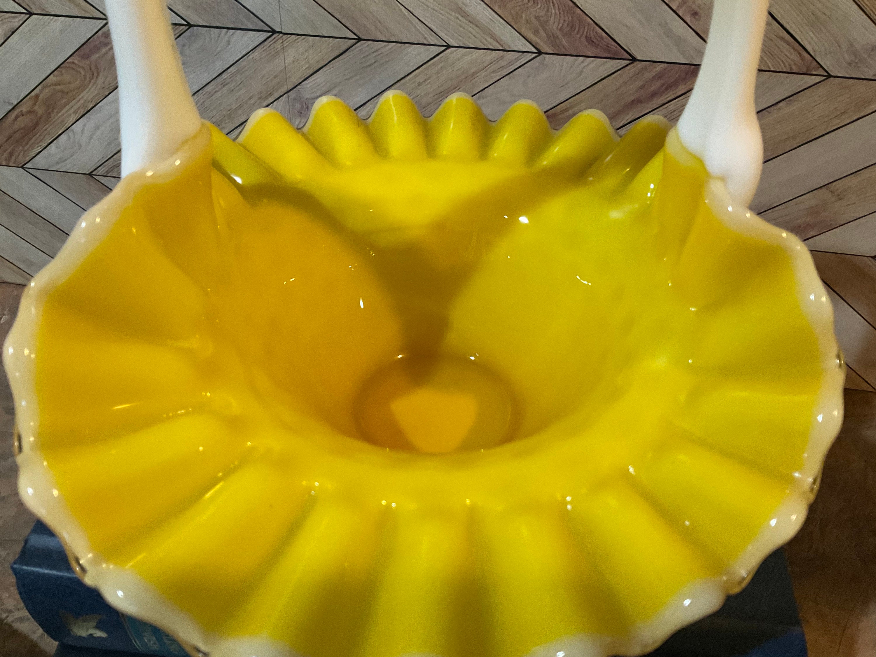 FENTON イエロー ミルクガラス オーバーレイ ホブネイル メロン