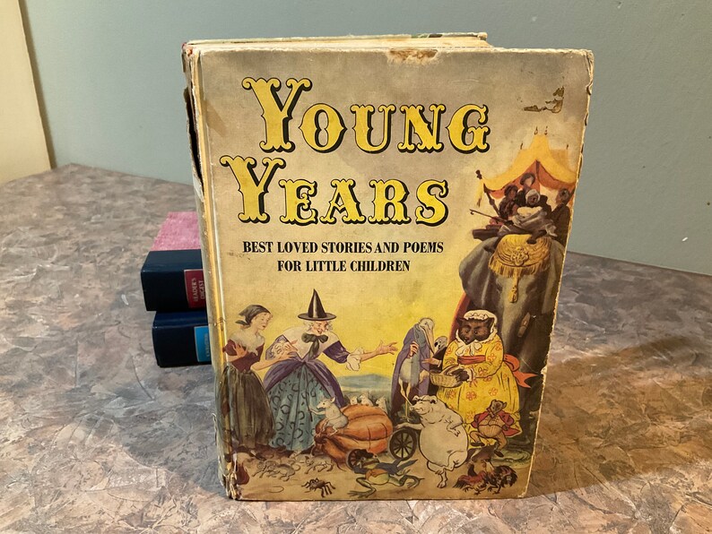 Vintage Book Young Years Best Loved Stories Poems for Little Children, BRIGHTY of The Grand CANYON or Heroes In Blue and Gray Robert E Alter Young Years