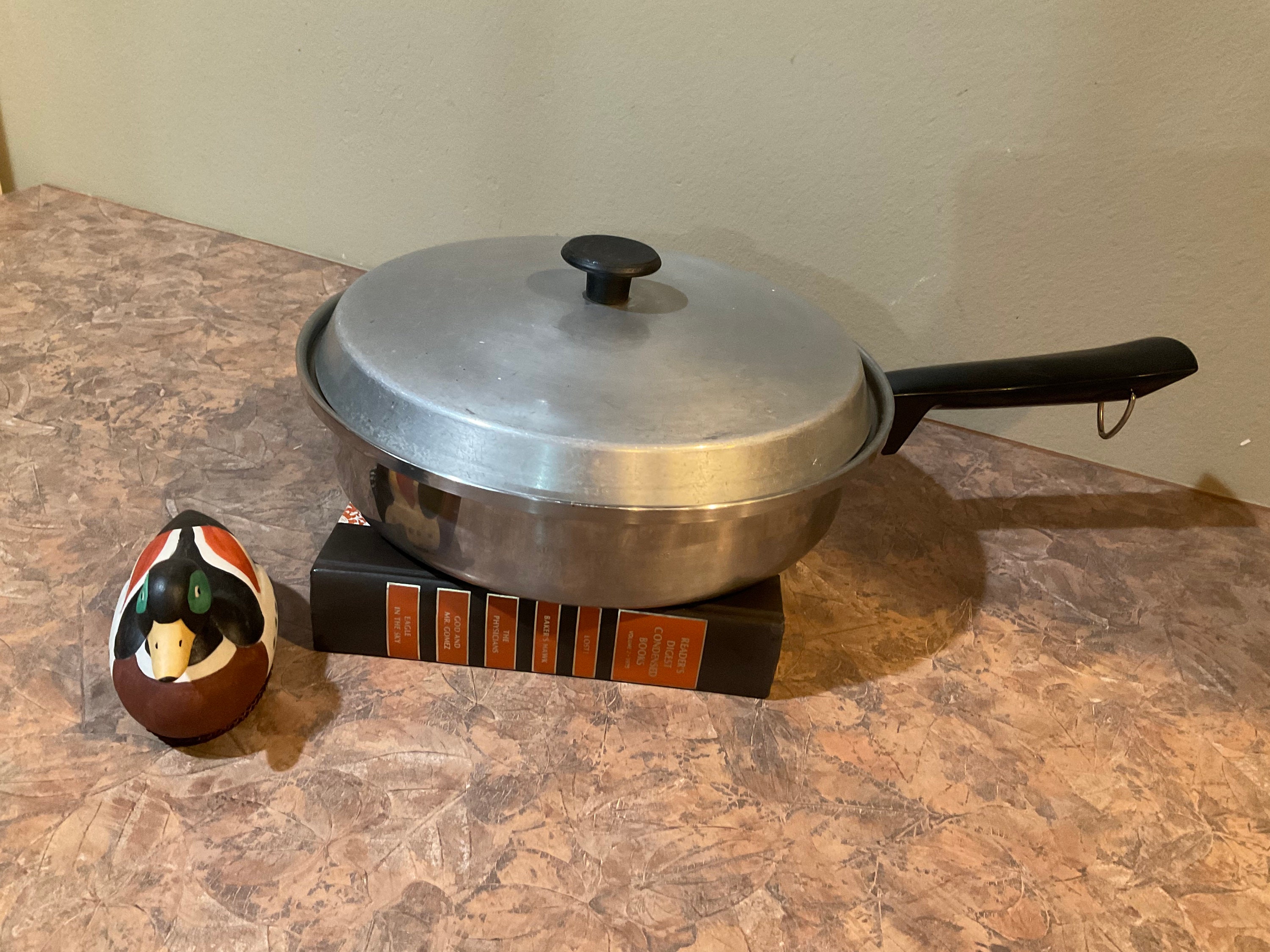 Vintage 12 Inch Duncan Hines Skillet With Lid by Regal Ware. 