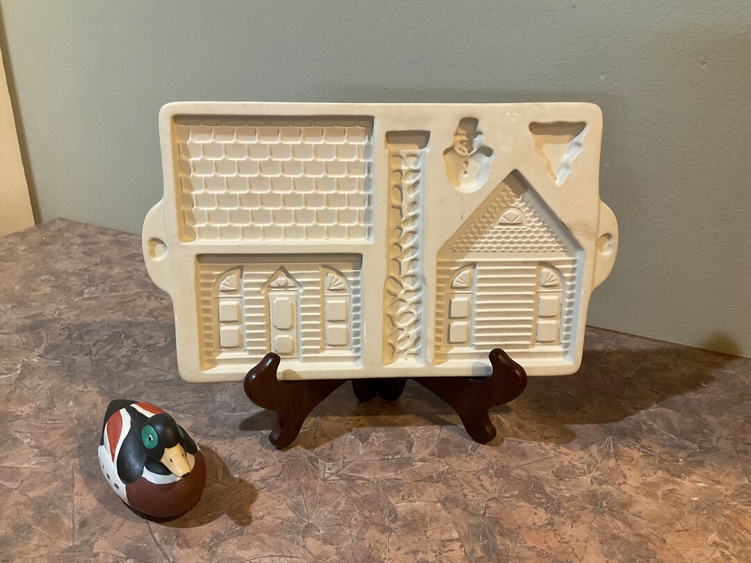 The Pampered Chef Gingerbread House Stoneware Mold Etsy