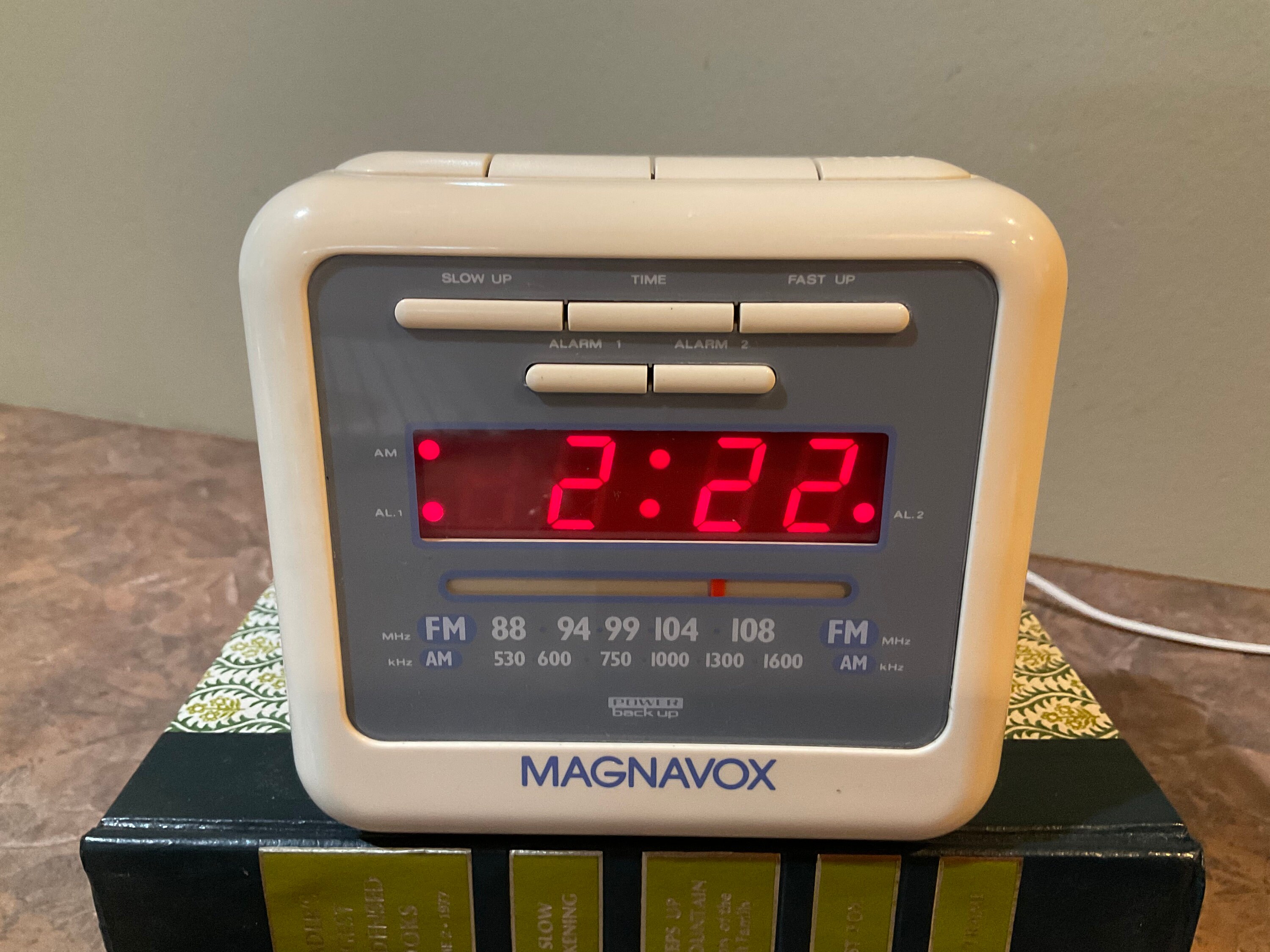 Magnavox Vintage Clock Radiodouble Alarm Clock Magnavox Etsy
