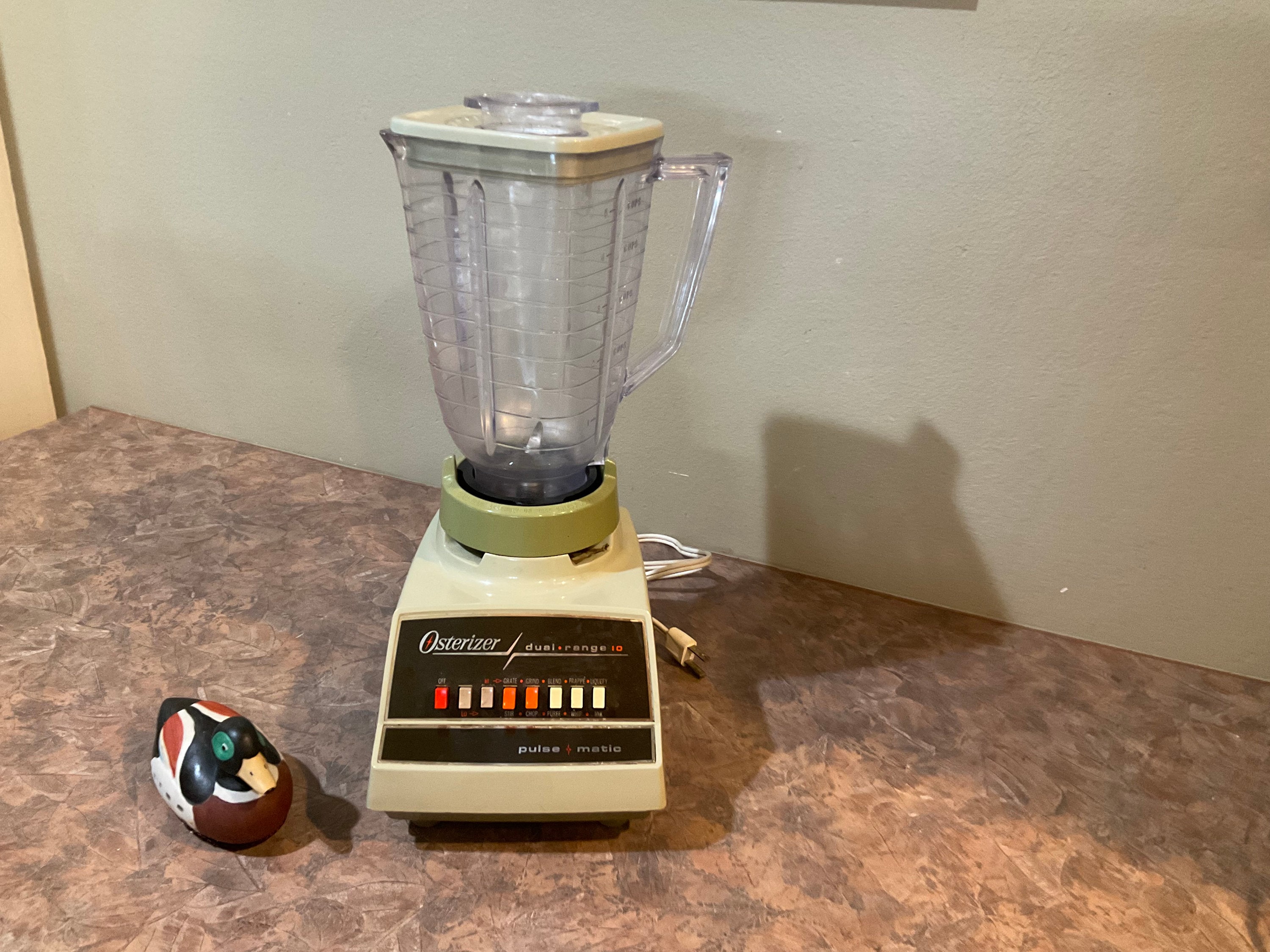 Oster Osterizer Pulse Matic Cycle Blend 10 Speed Blender Avocado
