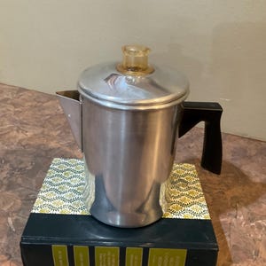 Cafetière avec percolateur Mirro, 6 tasses, réchaud de camping en aluminium, États-Unis
