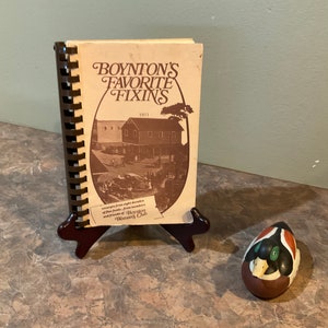 Boynton Beach Florida vintage 1986 Woman&#39;s Club Favorite Fixins Cookbook FL Community Recipes Collectible Souvenir Local Vintage Cookbook