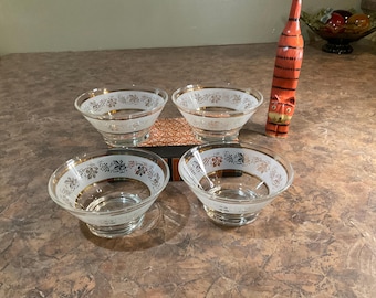 Anchor Hocking Bowls Set, Dessert Snacks, 22k Frosted Trim Grapes, Set of 4, vintage