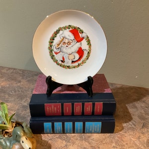 JASCO Christmas Plate Jolly Santa Fine Porcelain Decorative Plate 22K Gold Trim Plate