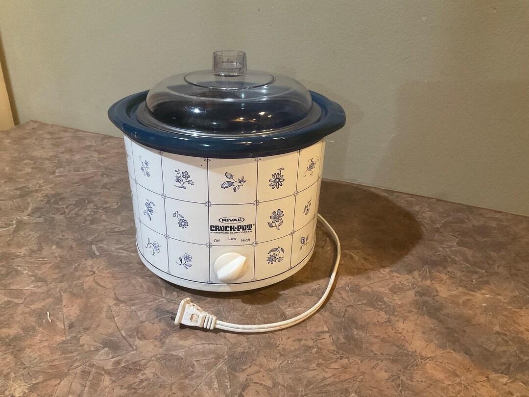 Rival Crock Pot Stoneware Slow Cooker 2.5 Quart Blue Floral Vintage