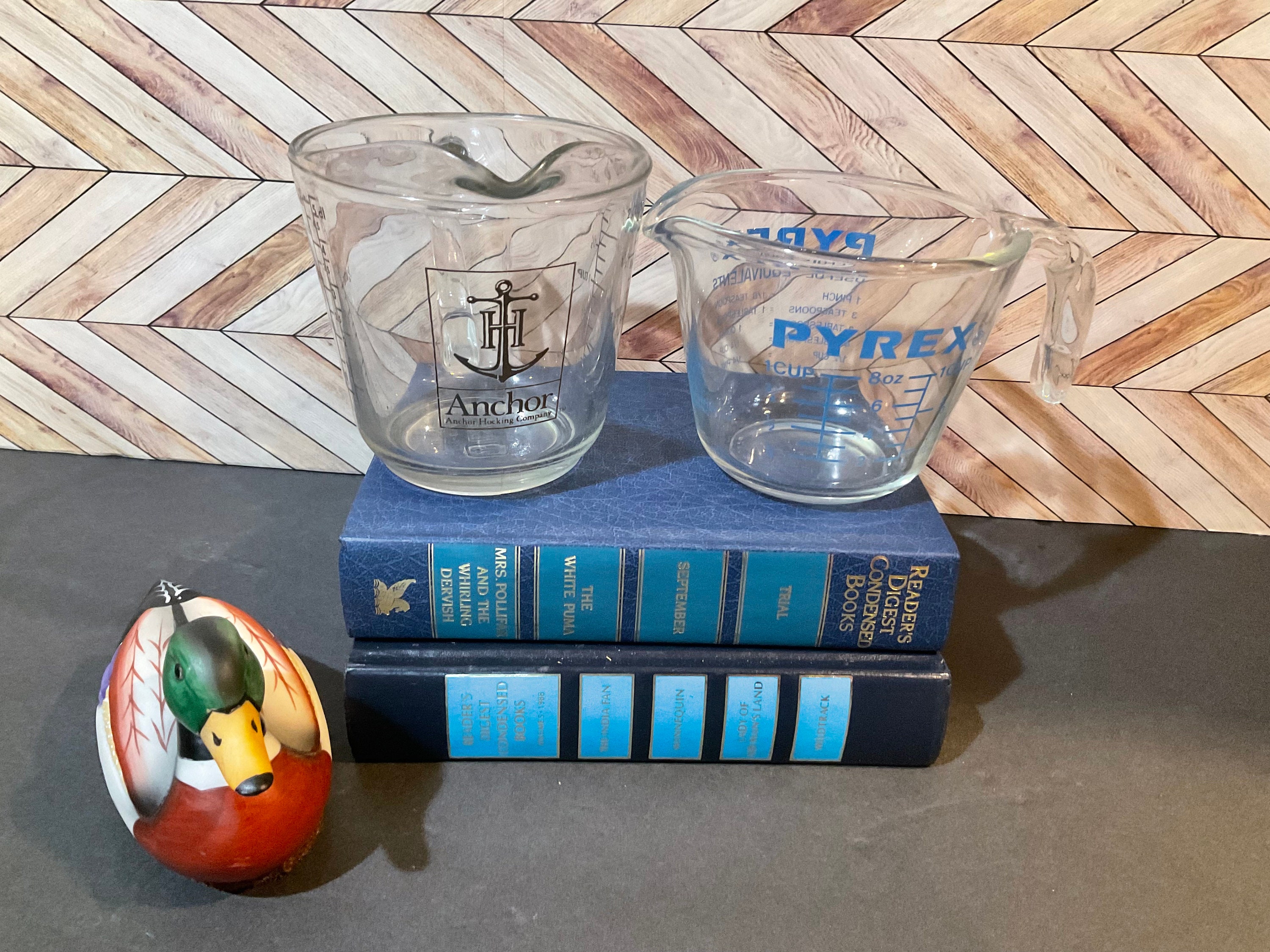 Vintage Pyrex Glass Measuring Cup – Newel Staging