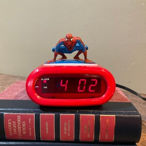 Marvel Comics Spiderman Reloj despertador electrico Modelo LD01 SM 401 A Etsy Mexico