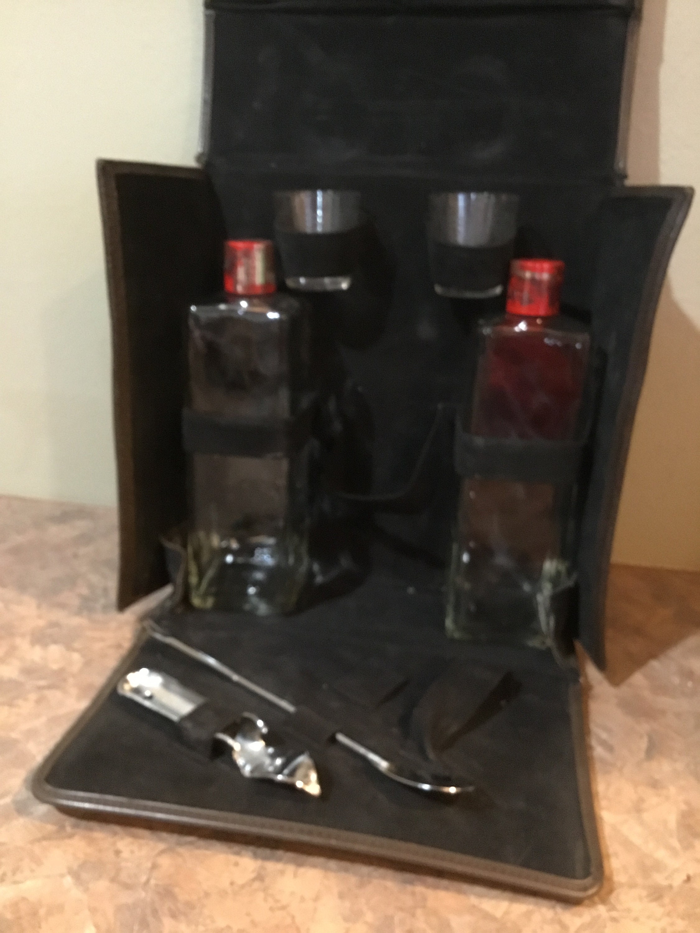 Customizable Portable Travel Bars (Leather Three Bottle W/Tray)