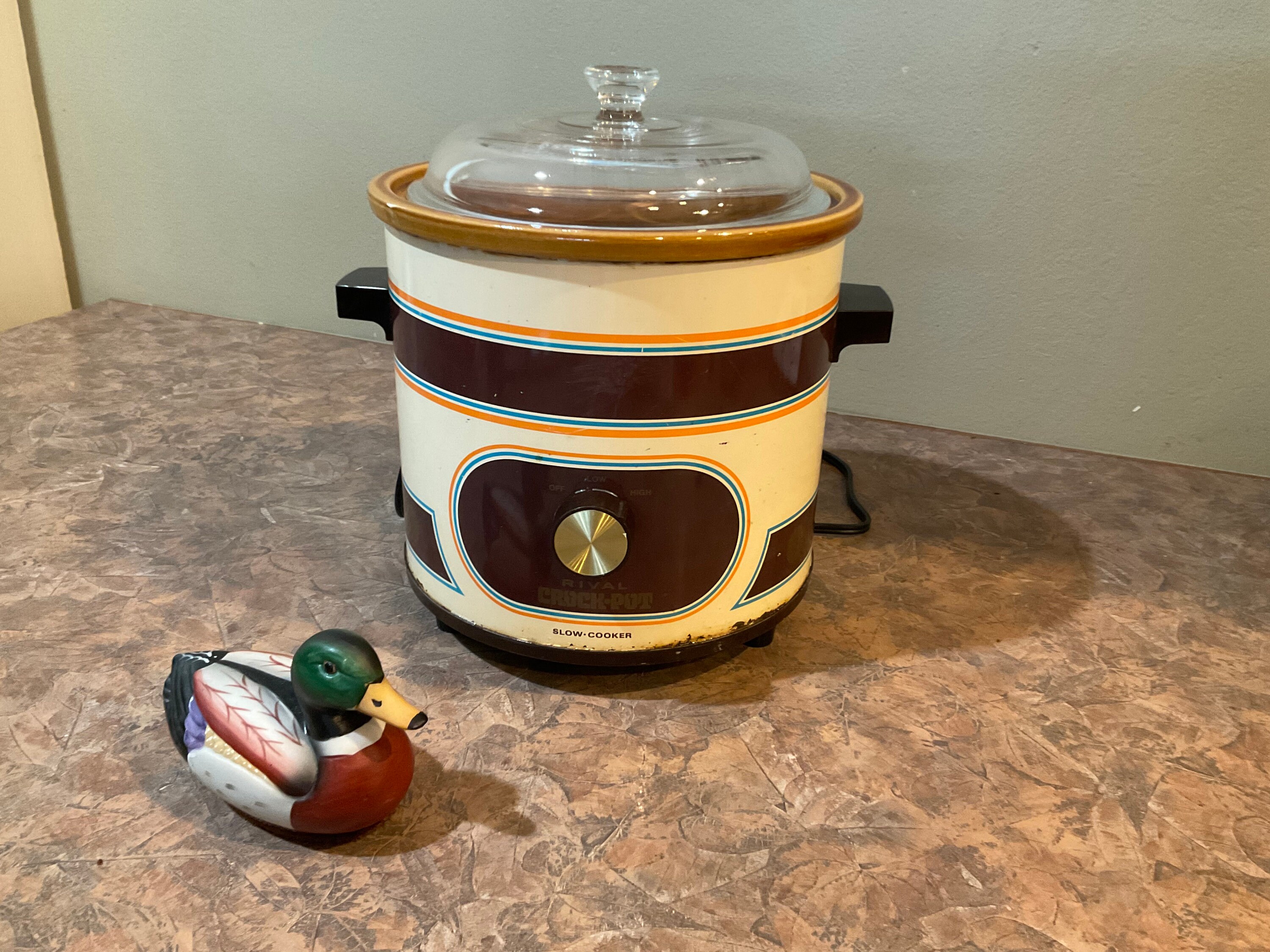 Rival 2 Quart Slow Black Cooker 