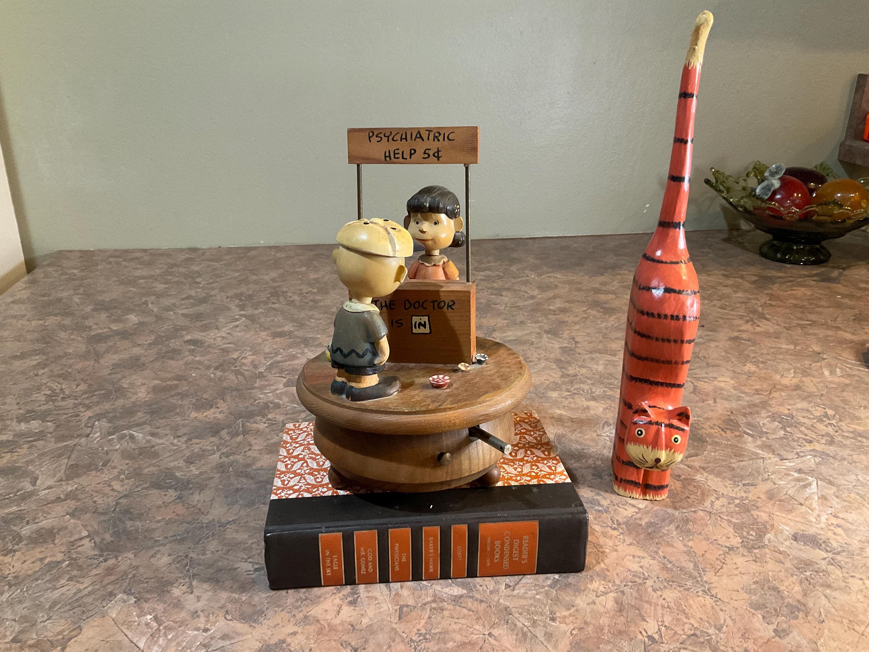 1968 Snoopy Music Box - Etsy