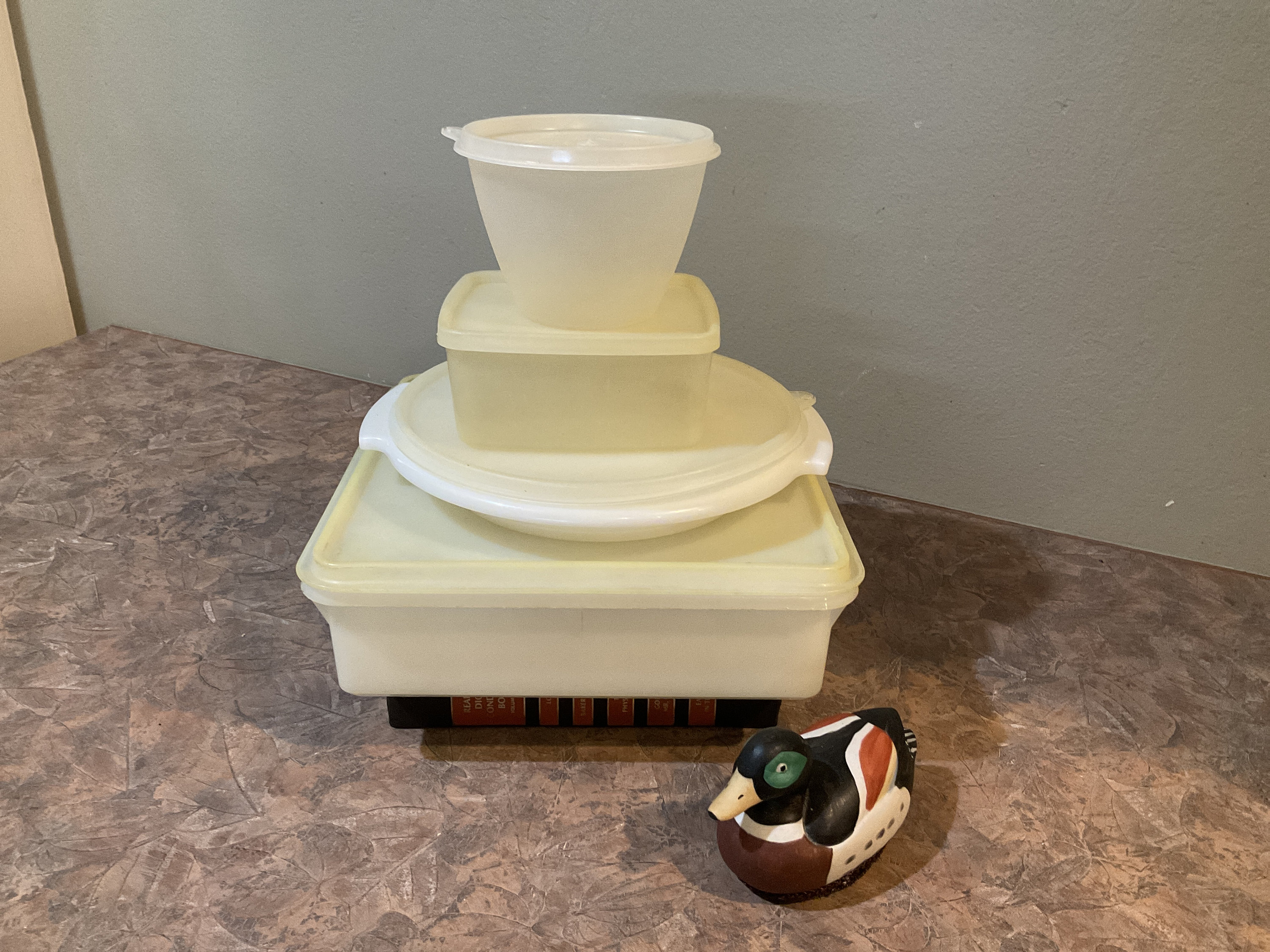 311 Tupperware - Etsy