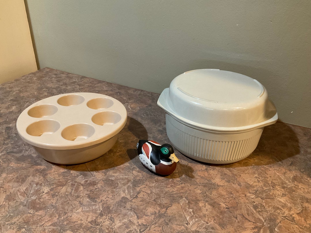 Anchor Hocking Microwave Bundt Pan and Cupcake Pan PM459TI or Nordic