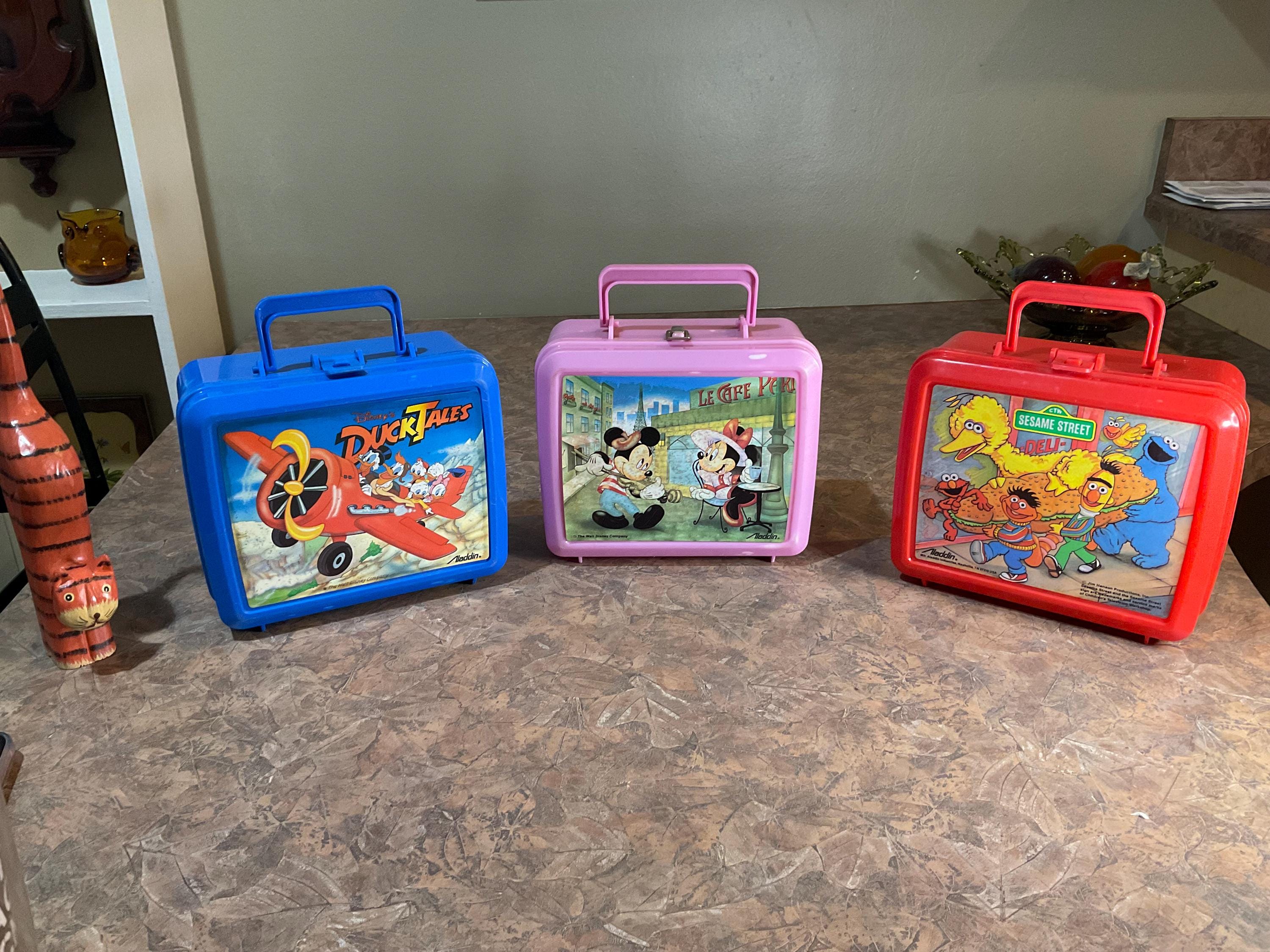 Aladdin Plastic Lunch Box, Disney Mickey and Minnie in Paris