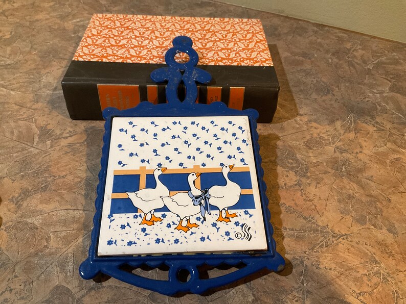 Trivet Tile Hot Plate 60's Bright Flowers, Cast Iron Coasters Hotplate Wall Decor Gothic Victorian Boho, Blue Bow Goose Geese Trivet image 8