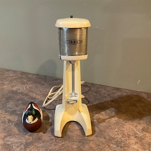 IONA Dairy Mixer Milkshake Maker 1967 Retro Milkshake Fountain Style Stand MCM Soda Fountain MCM Kitchen, Vintage Mixer