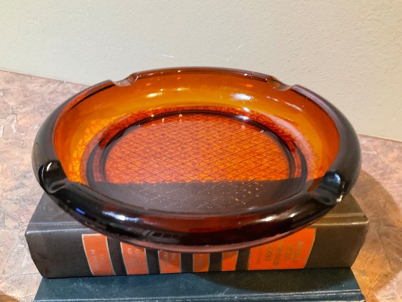 AMBER GLASS ASHTRAY Waffle Diamond Bottom Heavy, 8 In, Mid Century